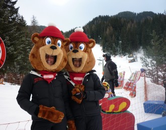 Festa di carnevale presso la stazione sciistica Obereggen. Bolzano, febbraio 2011