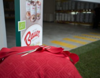 Nastro rosso, forbici pronte: inaugurazione servita